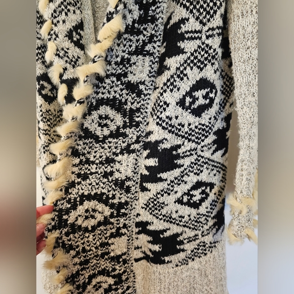 Cozy Sweater - Picture 2 of 6